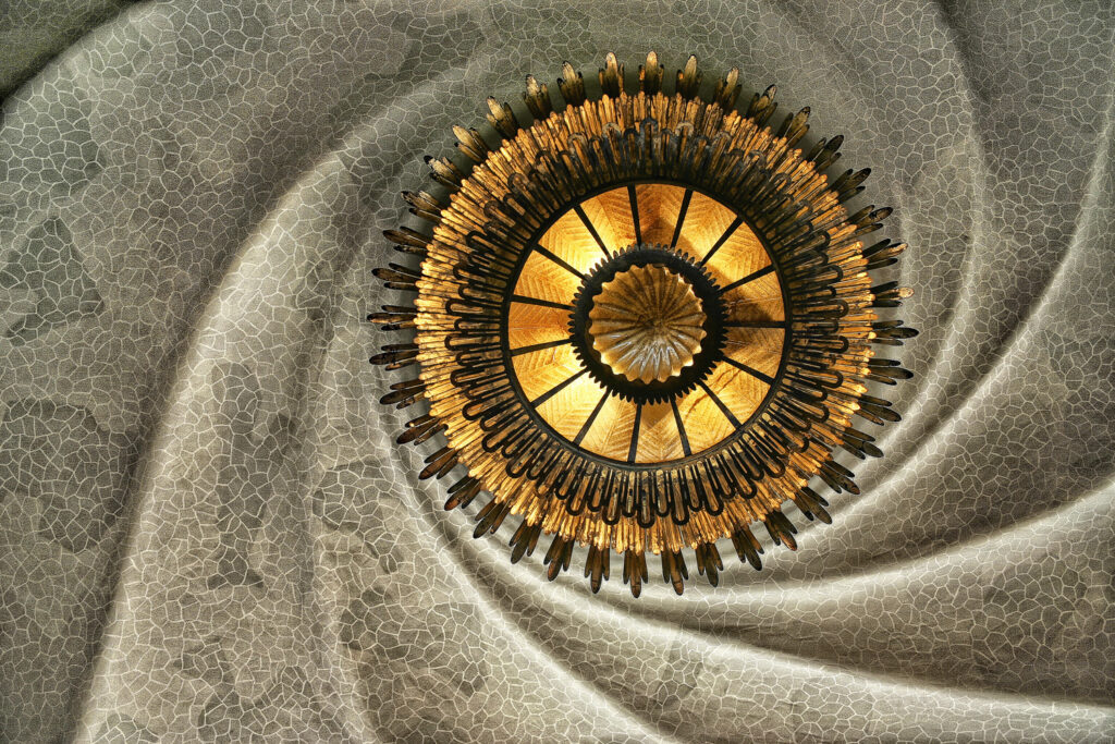 CasaBatlloCeilingFxtre