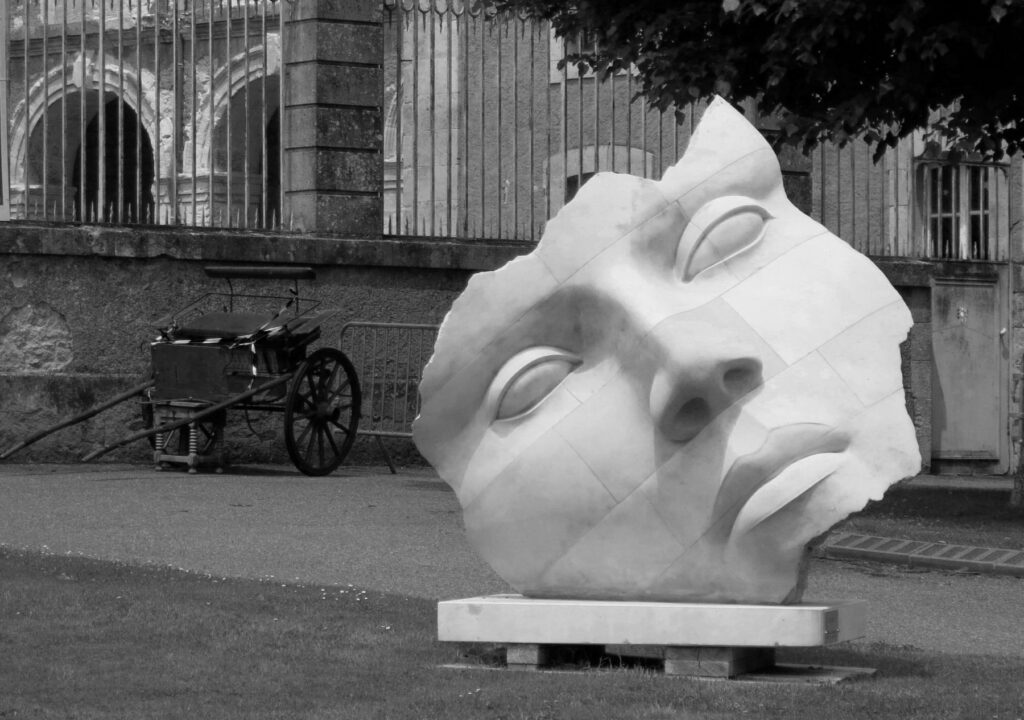 Lectoure, France, sculpture