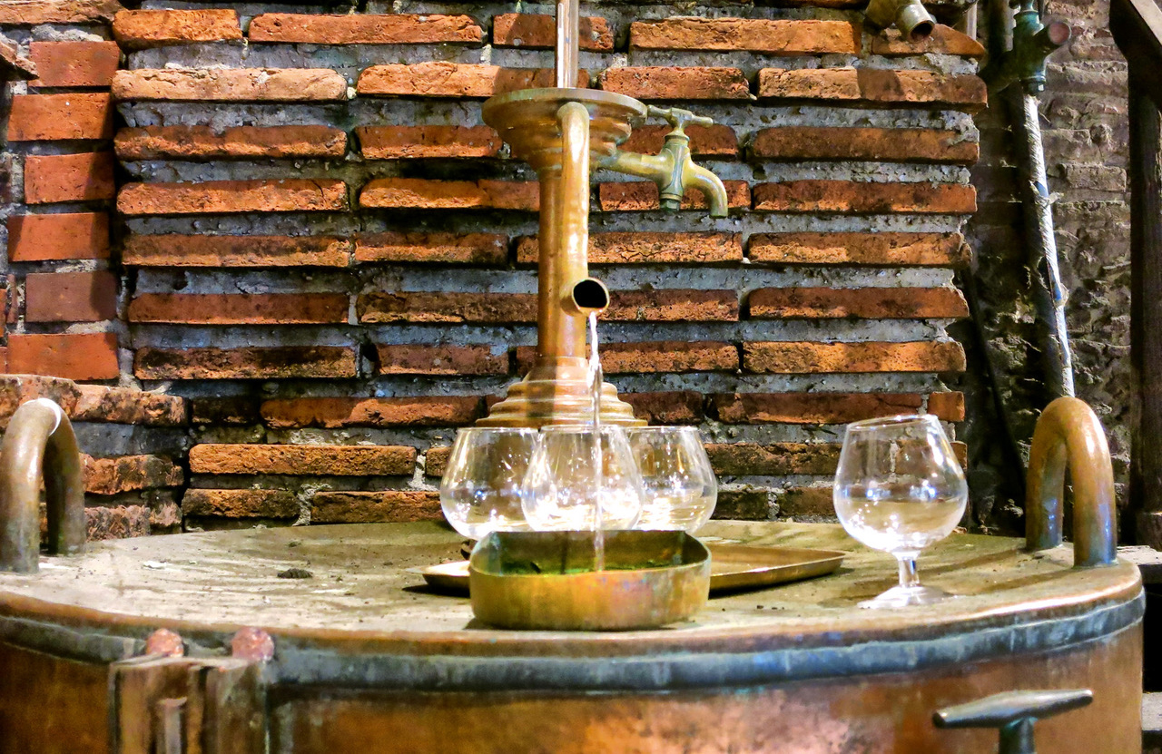 Armagnac Distilleries tours France