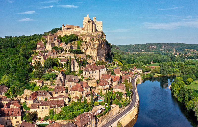 Beynac-et-Cazenac Dordogne Guided Tours 2027